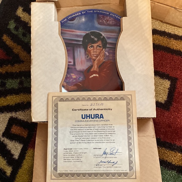 Star Trek 25th Anniversary Plate Set by The Hamilton Collection - Picture 7 of 10